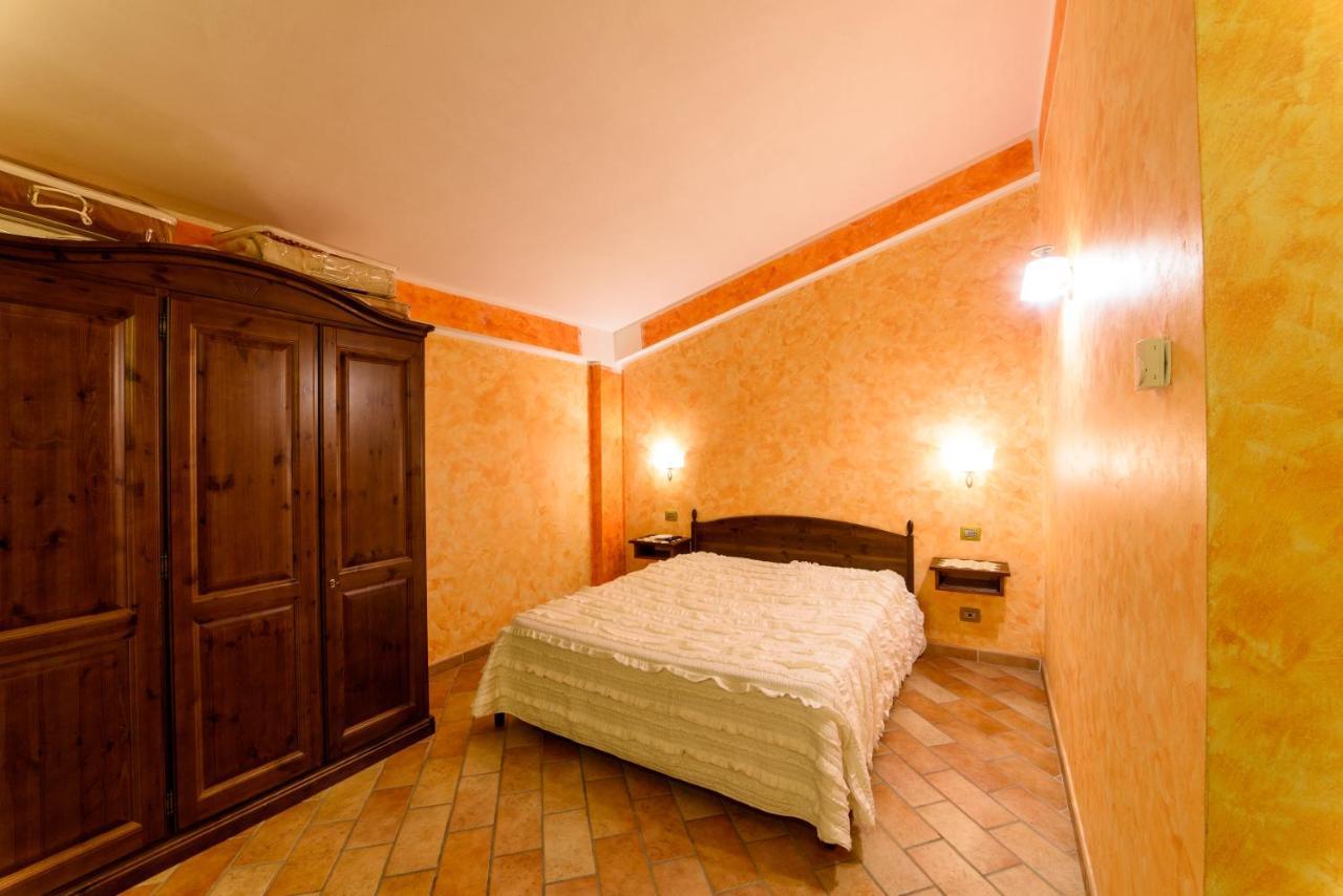 Hotel Vecchio Mulino Castel del Giudice Esterno foto