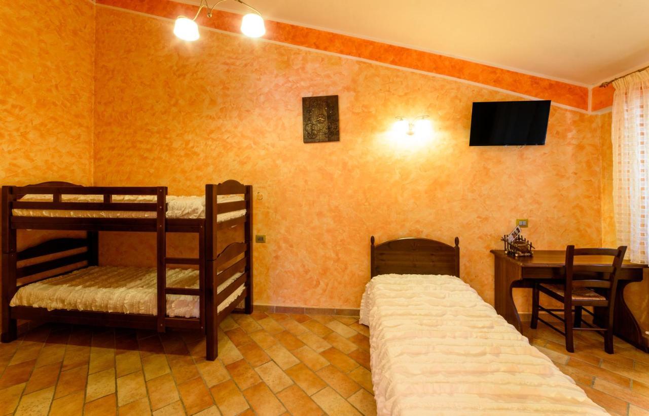 Hotel Vecchio Mulino Castel del Giudice Esterno foto
